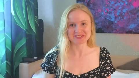 LanaviSmith online show from June 2026 05:51:02 AM