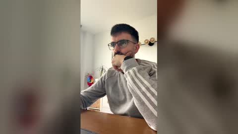 Snapshot of lander920612 chatting on March 2026 09:37:02 AM lander920612 online show from March 2026 09:37:02 AM