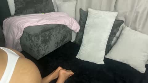 laniroose online show from May 2026 11:13:01 PM