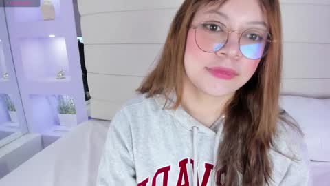 Lanna online show from February 2025 11:49:01 AM