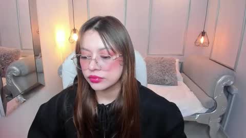 Lanna online show from October 2025 11:44:01 AM