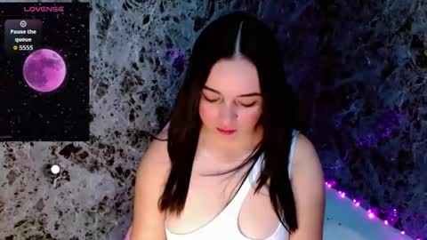 Snapshot of lanna_belle28 chatting on February 2026 01:39:02 PM Lanna online show from February 2026 01:39:02 PM