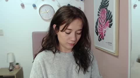 Lanna online show from December 2025 12:56:01 PM