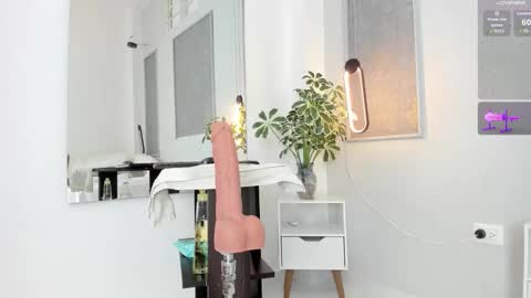 Lanna miley Russo  online show from March 2026 08:52:01 AM