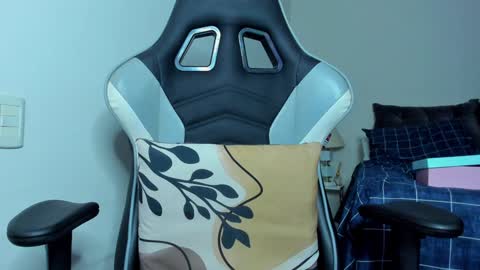 Snapshot of lannasantiago chatting on January 2025 12:48:01 AM Lanna online show from January 2025 12:48:01 AM