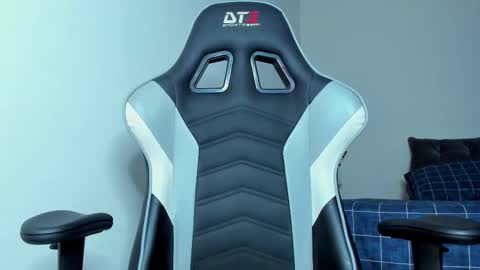 Snapshot of lannasantiago chatting on February 2025 04:24:02 AM Lanna online show from February 2025 04:24:02 AM