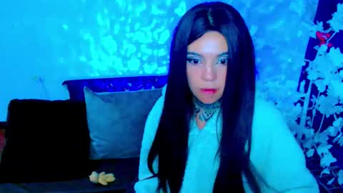 Snapshot of lannie_gonzales chatting on September 2025 02:04:02 AM LANNIE online show from September 2025 02:04:02 AM