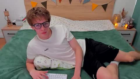 Fandi online show from September 2025 06:40:02 AM