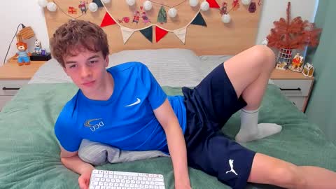 Fandi online show from December 2025 10:42:01 AM