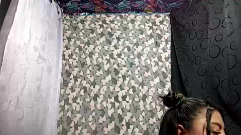 lapeligrosa_ online show from May 2026 12:49:01 AM