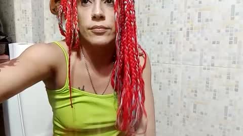 lapelirroja8324 online show from November 2025 02:57:01 AM