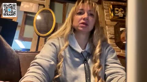 Snapshot of lapussia chatting on November 2025 01:58:02 PM Olena online show from November 2025 01:58:02 PM