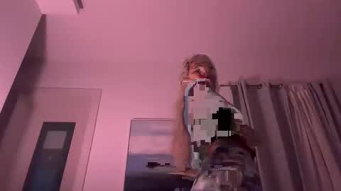 lara_11_11 online show from March 2026 03:05:01 PM