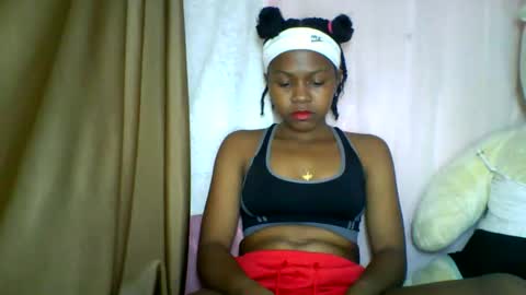 Snapshot of lara_belle chatting on May 2026 08:55:02 AM lara_belle online show from May 2026 08:55:02 AM