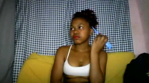 lara_belle online show from July 2026 12:25:01 PM