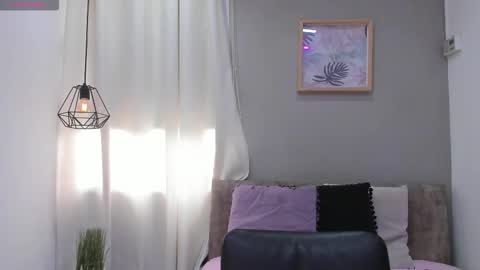 Snapshot of lara_martin chatting on December 2025 07:43:01 PM 700 200 online show from December 2025 07:43:01 PM