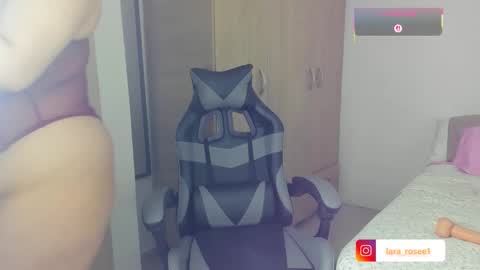 LARA ROSE online show from October 2025 04:42:01 AM