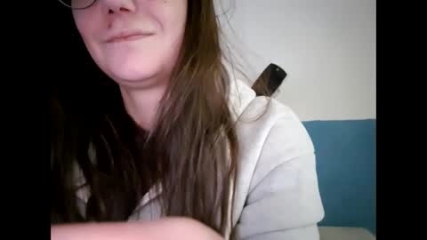 Snapshot of laraa333 chatting on February 2025 03:35:01 PM Little online show from February 2025 03:35:01 PM