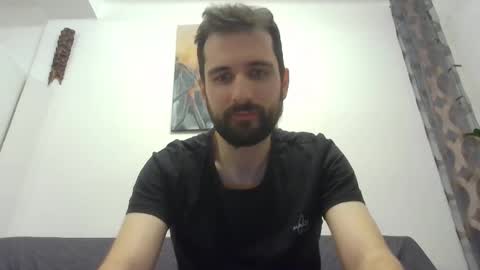 laraaan online show from January 2026 07:49:02 PM