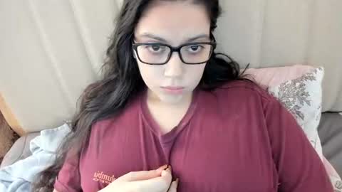 Snapshot of laracamille chatting on March 2026 03:12:01 PM lara online show from March 2026 03:12:01 PM