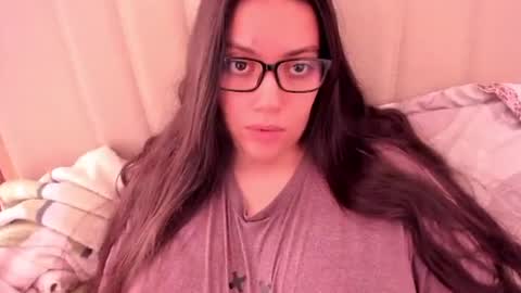 Snapshot of laracamille chatting on April 2026 02:27:02 PM lara online show from April 2026 02:27:02 PM