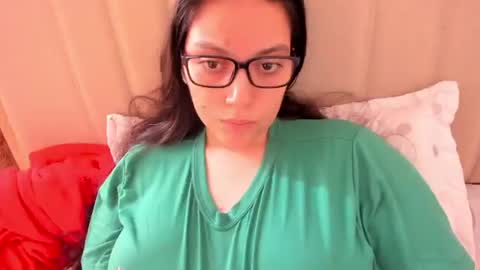 Snapshot of laracamille chatting on April 2026 03:28:02 PM lara online show from April 2026 03:28:02 PM