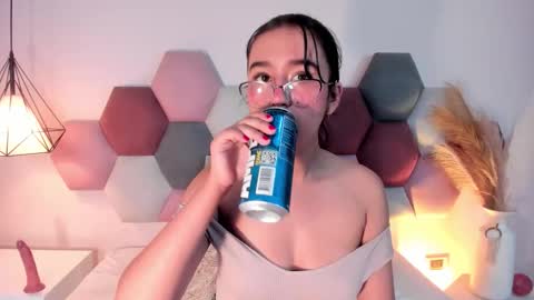 Snapshot of laragoldd chatting on November 2025 10:10:02 PM Lara Gold online show from November 2025 10:10:02 PM