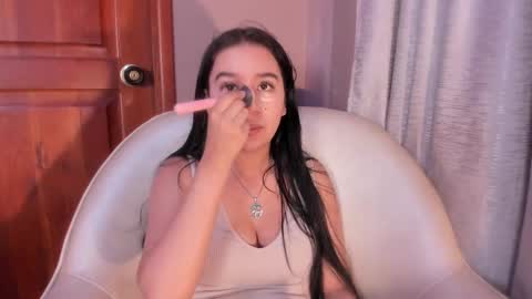 Snapshot of laragoldd chatting on February 2026 07:04:01 PM Lara Gold online show from February 2026 07:04:01 PM