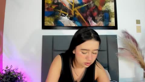 Snapshot of laragoldd chatting on March 2026 12:31:01 PM Lara Gold online show from March 2026 12:31:01 PM