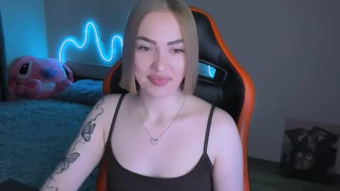 LaraKrein lk online show from May 2026 03:51:02 PM