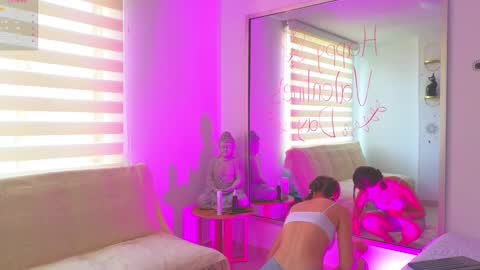 Snapshot of laralane_ chatting on February 2025 12:11:01 PM Lara online show from February 2025 12:11:01 PM