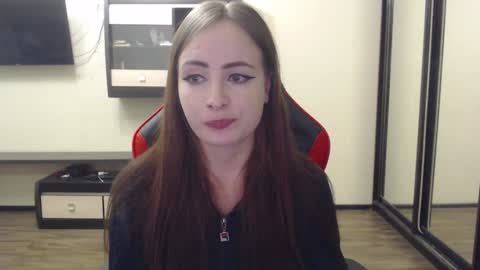 Snapshot of laralianna chatting on December 2024 06:41:02 PM Laralianna online show from December 2024 06:41:02 PM