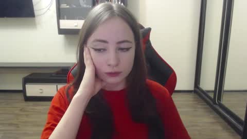 Snapshot of laralianna chatting on December 2024 08:32:01 PM Laralianna online show from December 2024 08:32:01 PM