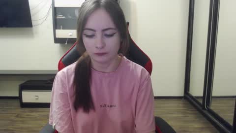 Snapshot of laralianna chatting on December 2024 01:30:02 PM Laralianna online show from December 2024 01:30:02 PM