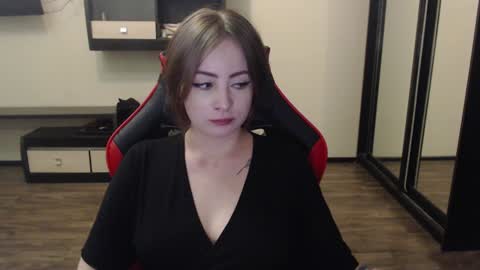 Snapshot of laralianna chatting on January 2025 08:52:02 PM Laralianna online show from January 2025 08:52:02 PM