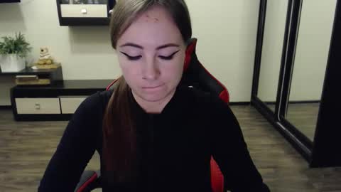 Snapshot of laralianna chatting on September 2025 01:56:01 PM Laralianna online show from September 2025 01:56:01 PM