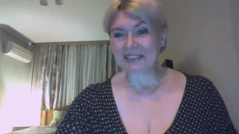 laramrs online show from October 2025 04:41:01 PM