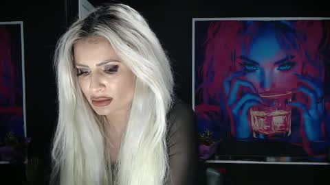 Snapshot of laras_moans chatting on November 2025 10:36:01 AM laras_moans online show from November 2025 10:36:01 AM