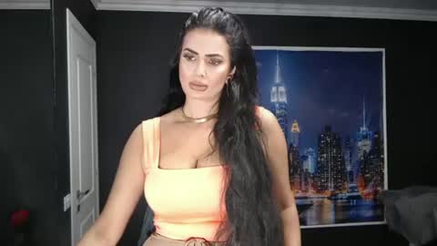 laras_moans online show from July 2026 07:23:01 AM