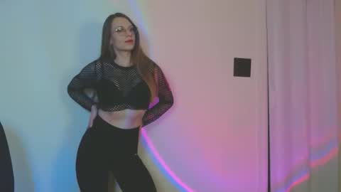 larawintersxxx online show from December 2025 09:21:01 PM