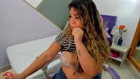 Snapshot of laris_park chatting on December 2024 11:01:02 AM laris_park online show from December 2024 11:01:02 AM