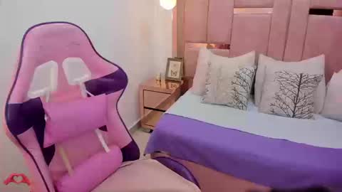 Snapshot of laris_park chatting on September 2025 09:03:02 PM laris_park online show from September 2025 09:03:02 PM