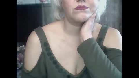 Snapshot of larisaq4ugo24 chatting on October 2025 08:37:01 AM larisaq4ugo24 online show from October 2025 08:37:01 AM