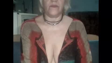 larisaq4ugo24 online show from March 2026 07:50:01 PM