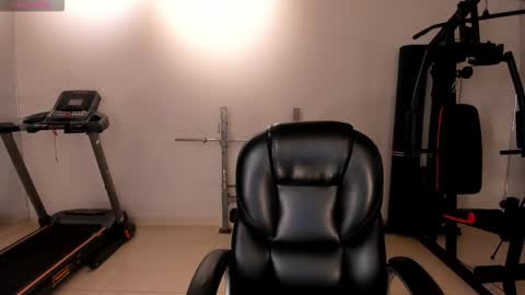 Larisa Smirnov online show from March 2026 04:18:01 AM