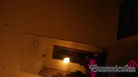 Snapshot of larissa01_ chatting on October 2025 02:56:01 AM Lari online show from October 2025 02:56:01 AM