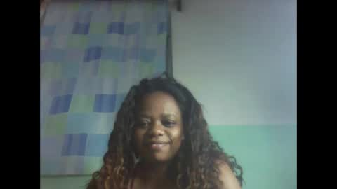 larissa645771 online show from October 2025 06:20:01 PM