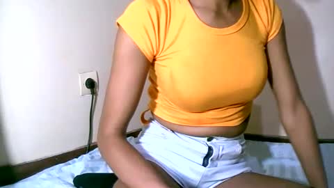 Snapshot of larra27 chatting on September 2025 07:06:02 PM Malala online show from September 2025 07:06:02 PM