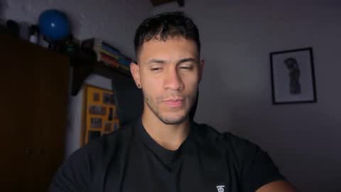 Snapshot of larry_jones chatting on October 2025 01:19:01 PM andrew online show from October 2025 01:19:01 PM