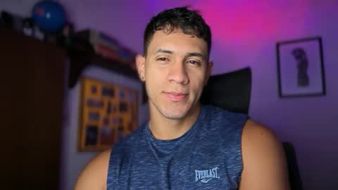 Snapshot of larry_jones chatting on October 2025 02:16:01 PM andrew online show from October 2025 02:16:01 PM